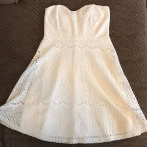 White strapless dress